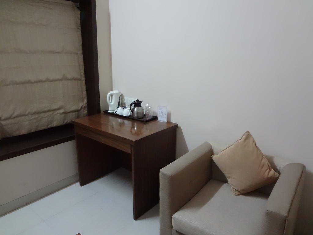 Rama Krishna Executive Apartments Βομβάη Δωμάτιο φωτογραφία