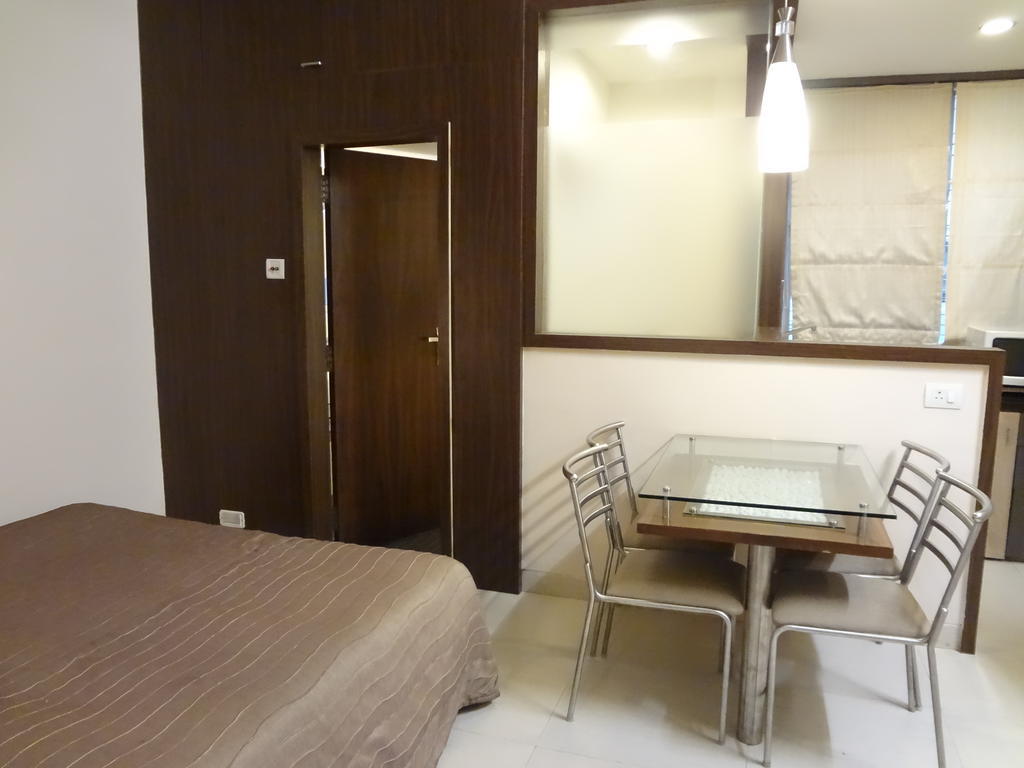 Rama Krishna Executive Apartments Βομβάη Δωμάτιο φωτογραφία